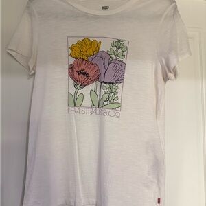 Levi's White Floral Graphic Tee